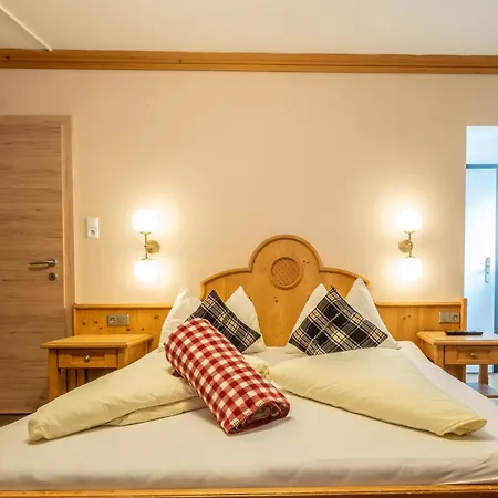 Mara's Little Boutique Sleepover - Budget Pensión Kaprun