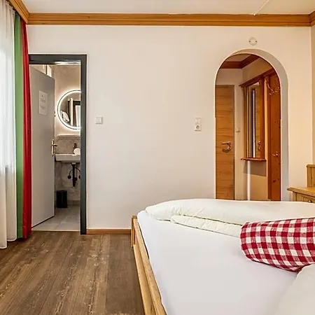 Mara's Little Boutique Sleepover - Budget Guest house 3*