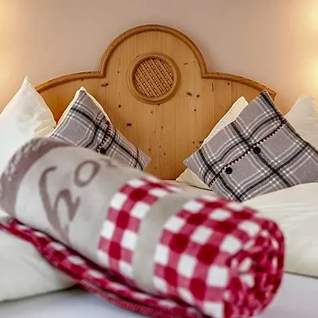Mara's Little Boutique Sleepover - Budget 3* Kaprun