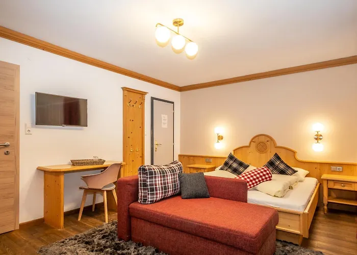 Mara's Little Boutique Sleepover - Budget